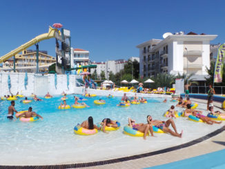 Marmaris Atlantis Water Park Wave pool